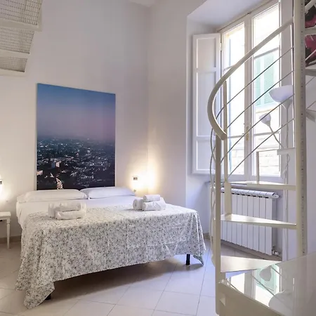 Apartment Enjoyable Piazza Della Berlina Studio